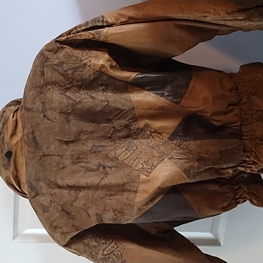 Leather jacket - Picture 3 of 5